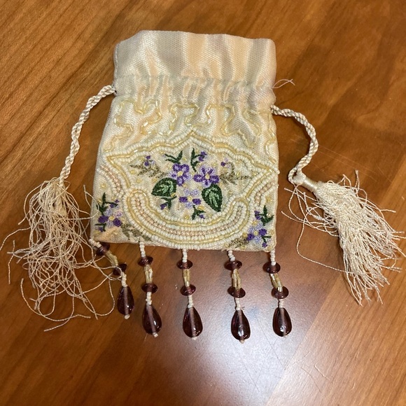 Vintage Embroidered and Beaded Drawstring Pouch - Picture 5 of 6